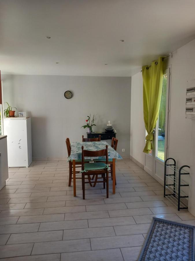 Petit Chalet En Bois Reynès Εξωτερικό φωτογραφία
