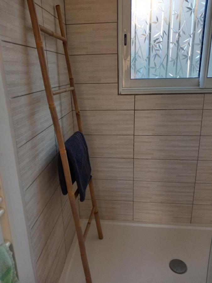 Petit Chalet En Bois Reynès Εξωτερικό φωτογραφία