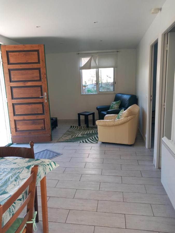 Petit Chalet En Bois Reynès Εξωτερικό φωτογραφία